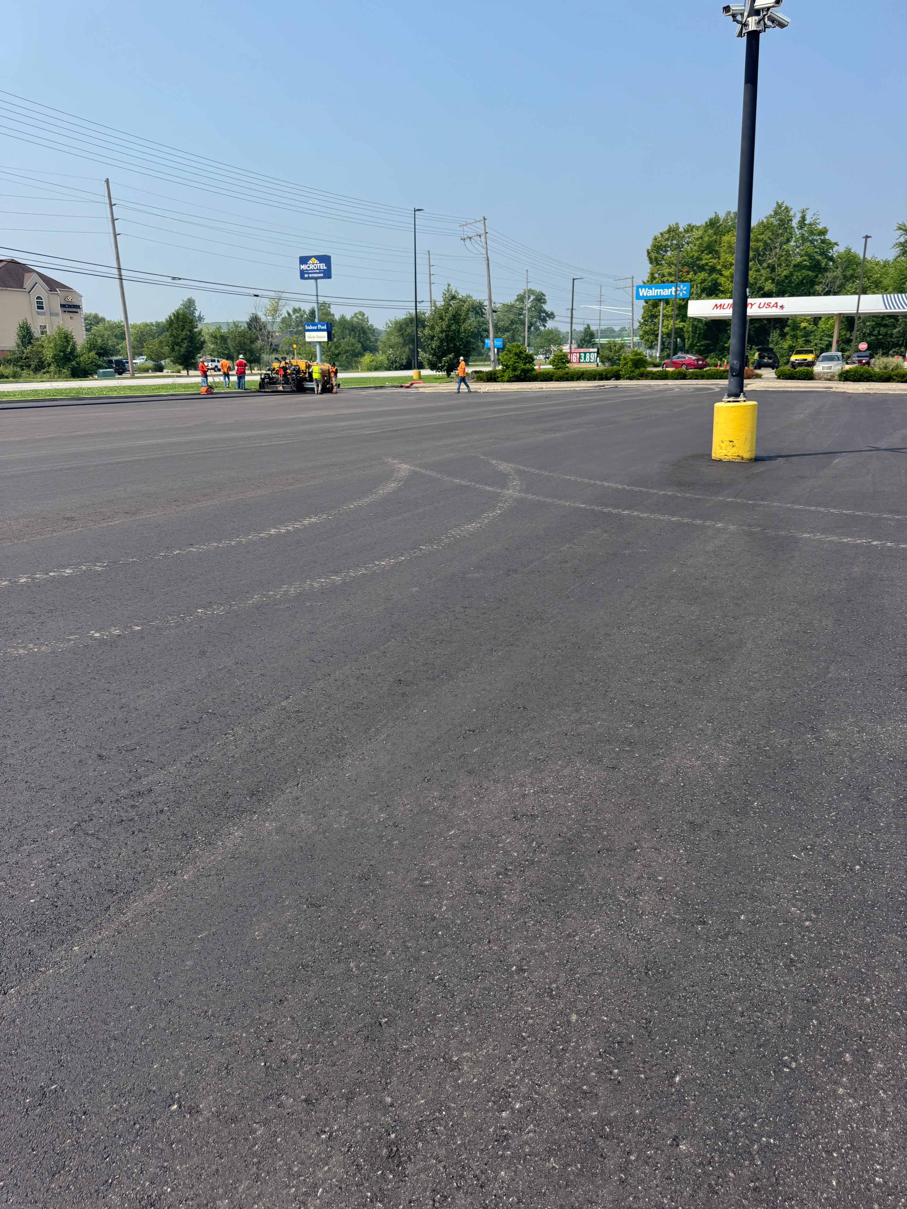 Retail Parking Lot Paving